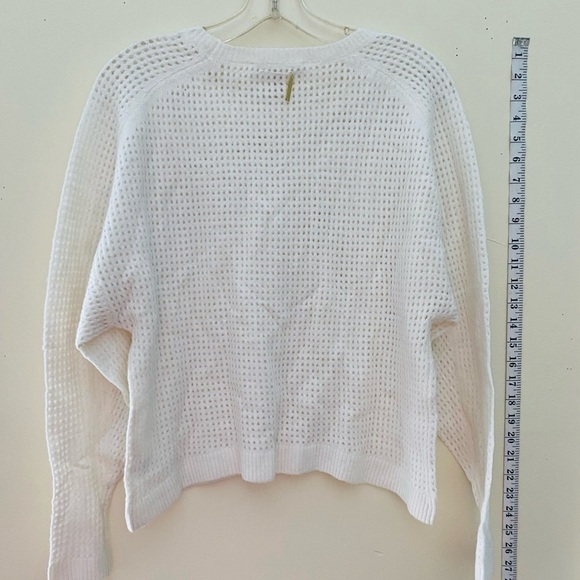 Michael Kors light weight sweater - Picture 3 of 6